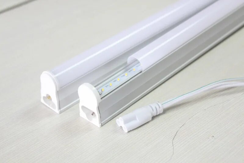 Светодиодный светильник led t5. Светильник le t5 led 14w 5k leek. светильник светодиодный le t5 led 18w 4k leek. t5 tube led light. led tube light ac85-265v 9w.