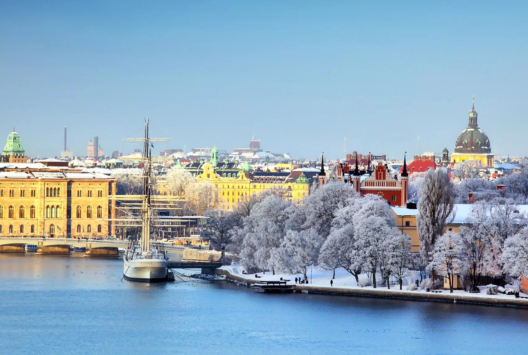 Хельсинки март. Швеция Стокгольм. Стокгольм Швеция зима. Хельсинки Финляндия Стокгольм. Зимний Хельсинки.