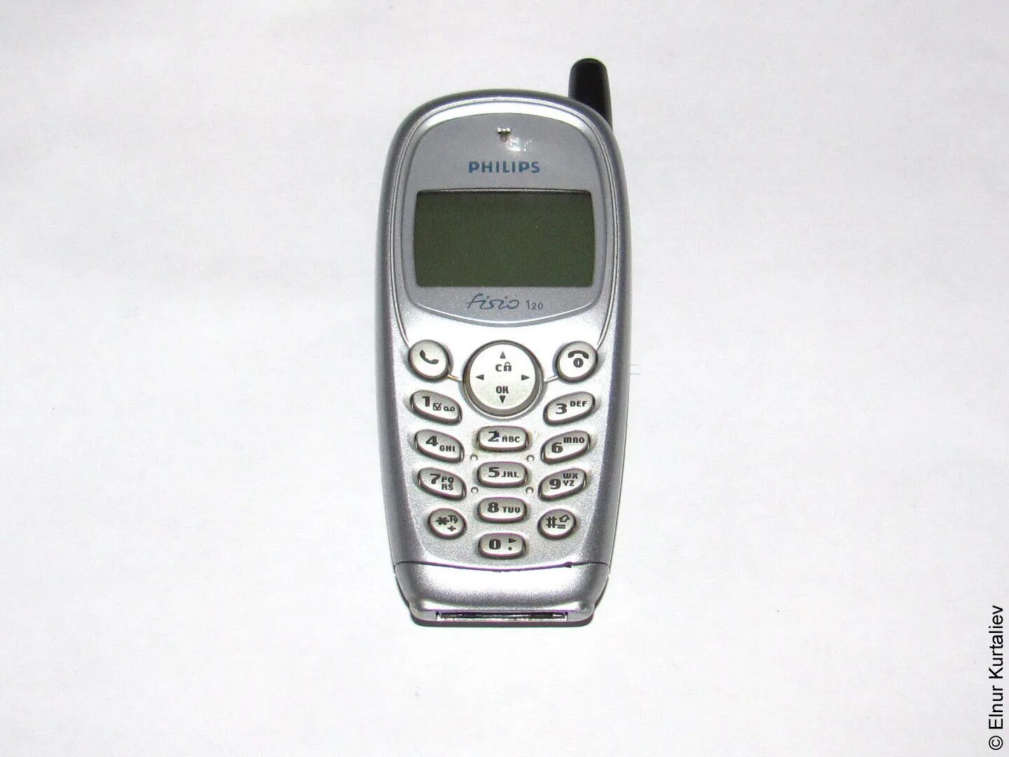 Philips aeon би+. Филипс сотовый 2000. Philips spark 1997. Телефон philips 2000 годов. Philips fisio 820.