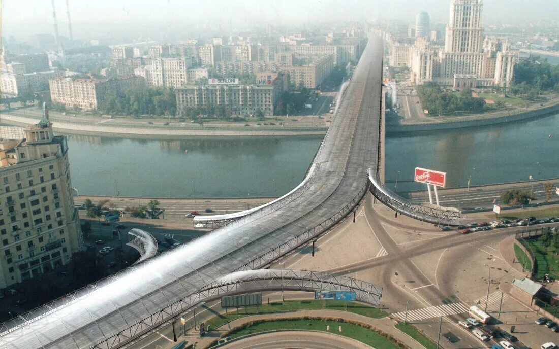 Малый москворецкий мост. Москва которой не. Что самое узнаваемое в москве. Большая никитская улица москва. Москва которой не.