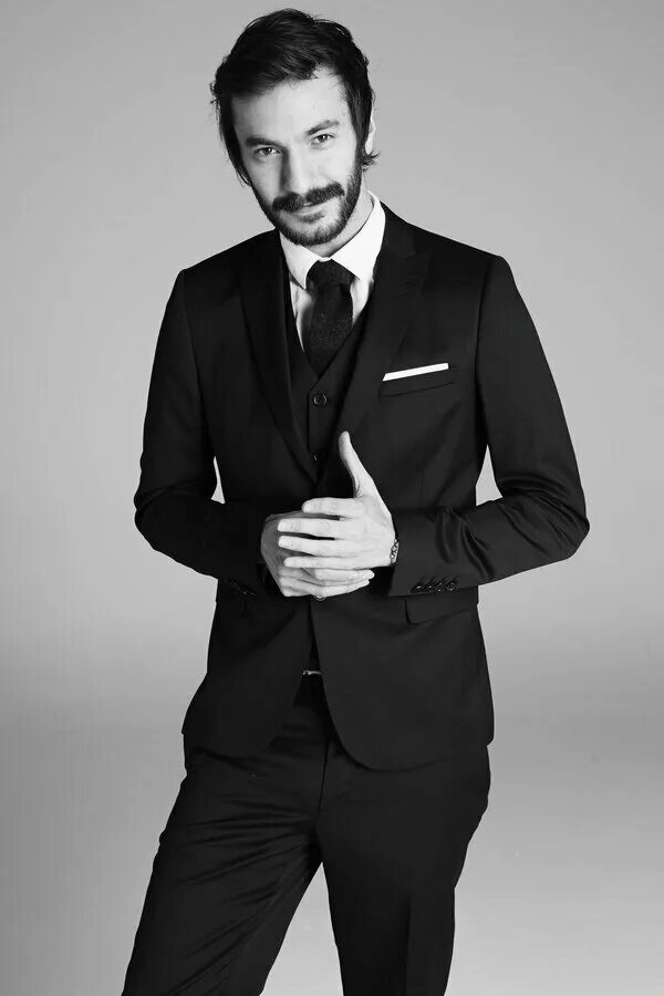 Сарп джан кёроглу дениз. Сарп джан кёроглу и девушка. Сарп джан кёроглу дениз. Барыш джан. Сарп джан кёроглу турецкий актёр.