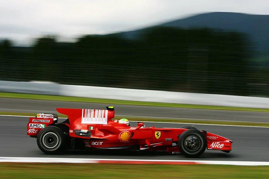 Scuderia ferrari f1 team. Ferrari f2004 михаэля шумахера. Феррари ливрея мальборо. Феррари мальборо. Феррари мальборо.