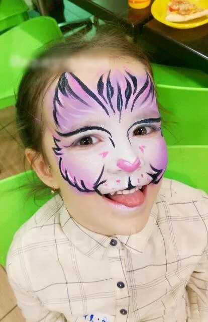 Аниматор комсомольск на амуре. Аниматоры супергерои. Детский аниматор. Костюм фиксиков. Аниматор бомба пати комсомольск на амуре.