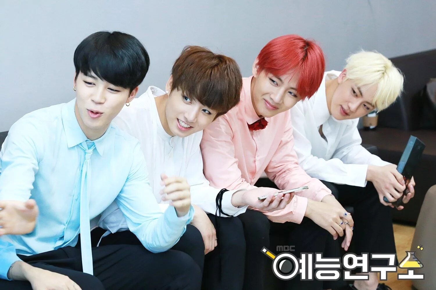 Кто макнэ в бтс. Вокалисты бтс. вокал лайн бтс. jimin v jungkook jin. jimin and jin and v.