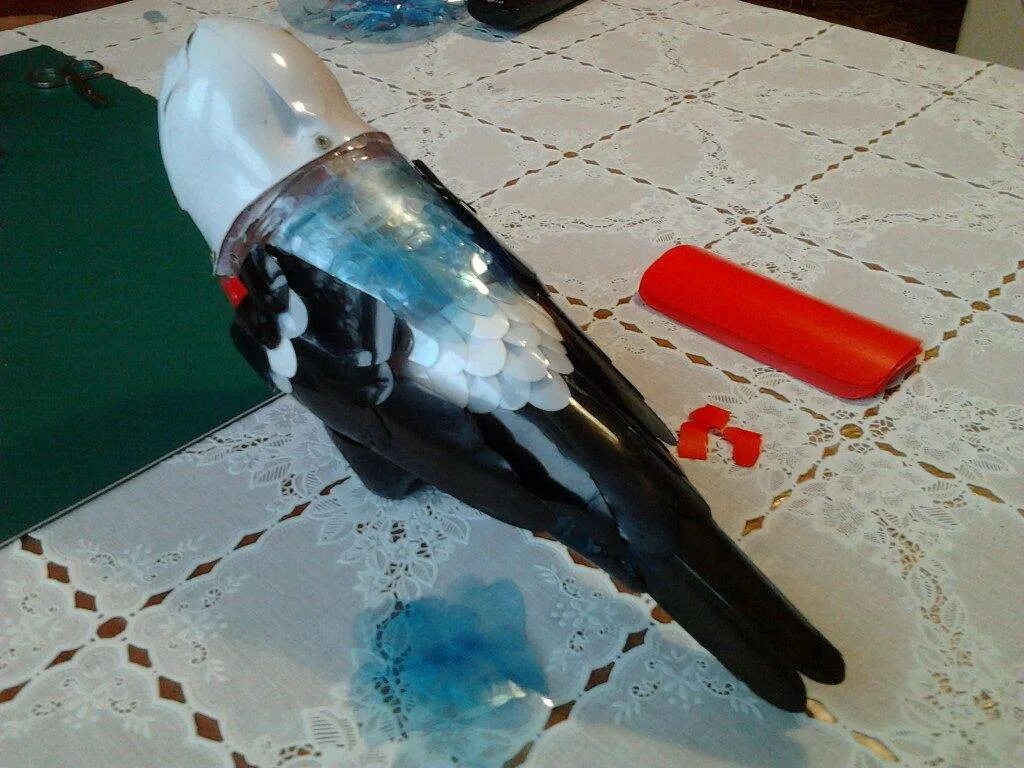 павлин из пластиковых бутылок,мастер класс,мк,птицы из пластиковых бутылок,пошаг