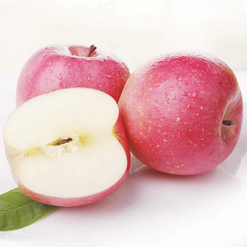 Сорт яблок розовая жемчужина. Розовое яблоко. Яблоня pink lady. Яблочки яблочки розовые яблочки. Сорт яблок малинка.