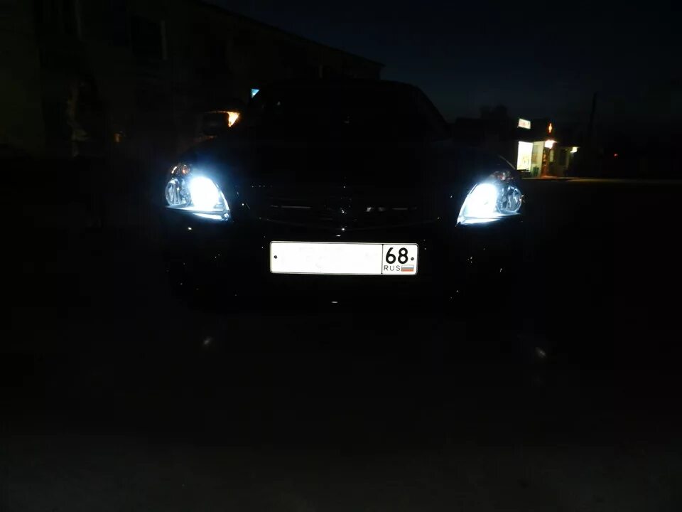 Лада Приора 2, замена лампы габарита, как заменить лампу габарита на Приоре? - Y