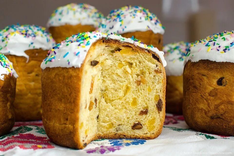 Пасха фото рецепты. Стряпанные куличи пасхальные. Императорский кулич. Сладофф куличи. Кулич пасхальный (паска).