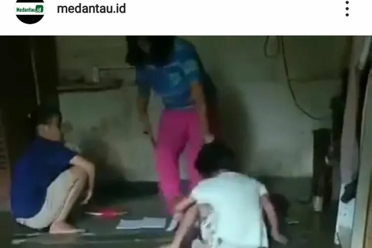 Анак SMPVIRAL bocah smp mesum di Toilet Mall Versi Full. Anak SD dan tante mesum di Hotel. Bokep ibu dan Anak Bocil. Viral bocah SD vs tante Hotel Bandung.