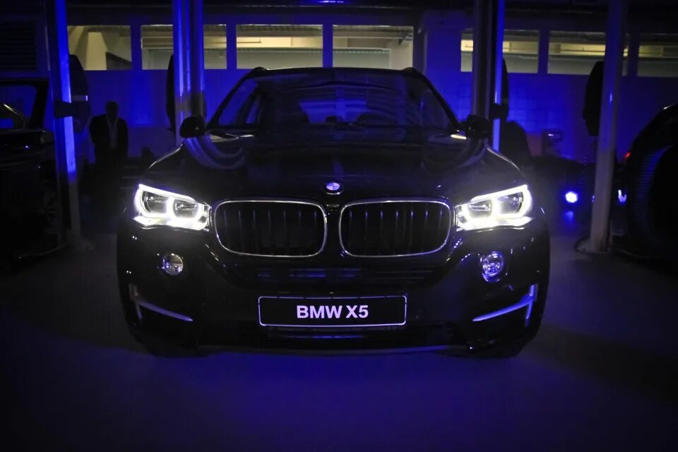 Купить бмв владивосток. БМВ Владивосток. BMW центр Владивосток. БМВ центр Москва. БМВ из Владивостока.