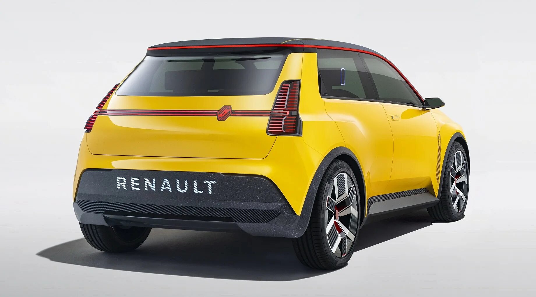 Купить рено 2024 года. Renault 5 ev. Renault r5 New. Renault 5 электромобиль. Renault 5 New.