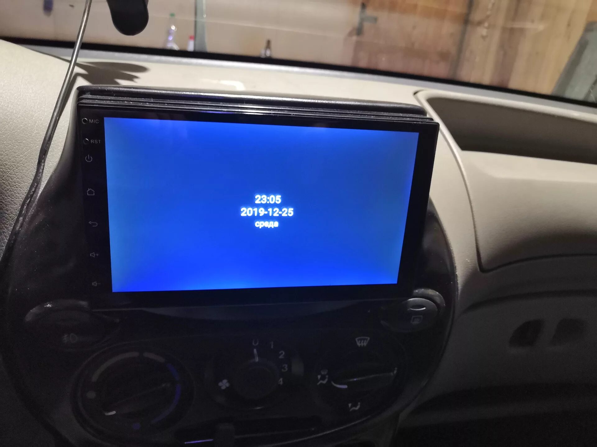 Калина 1 магнитола 9 дюймов. 2 дин магнитола 9 дюймов калина кросс. 2 дин магнитола на лада калина 2. Калина 1 магнитола 9 дюймов. Лада калина универсал 1 2 дин магнитола.