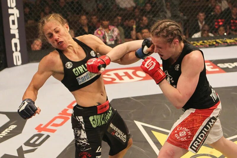 Боец UFC Liz Carmouche. ММА женщины. Женщина боец. Наибольшее количество женщин бойцов