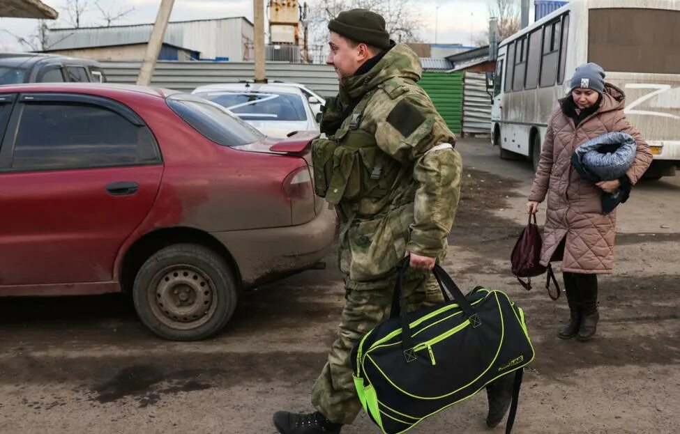 мариуполь население 2021. митинг в мариуполе. мариуполь последние события. жители мариуполя. разрушения в мариуполе сейчас.