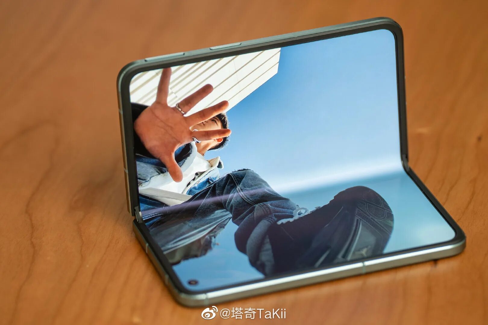 Find n2. Oppo n2 flip. oppo find n2 flip. oppo find n2. oppo flip 2.