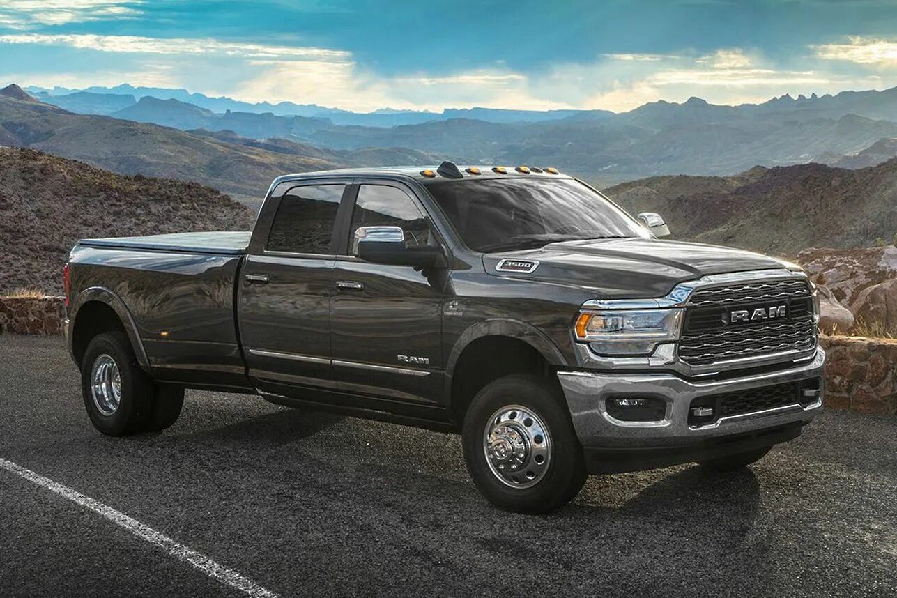 Длинные пикапы. Dodge Ram 3500 Heavy. Dodge Ram 3500 Heavy Duty 2020. Dodge Ram Pickup 3500. Dodge Ram 3500 Heavy Duty 2022.