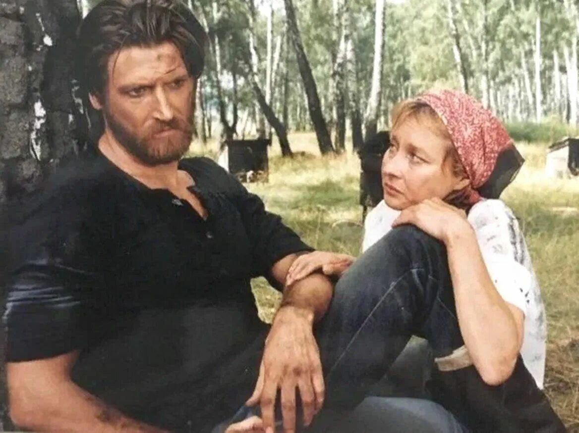 Любить по-русски фильм 1995 джигурда. Любить по русски какого года. Никита джигурда любить по русски. Любить по русски какого года. Любить по-русски 3: губернатор фильм 1999.