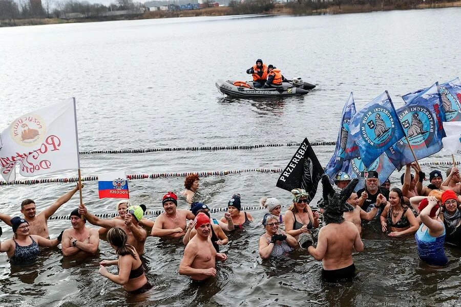 Где купаться в калининграде. Морж в Калининграде. Соревнование моржей в Калининграде. Купания в Польше. Купала в Калининграде.