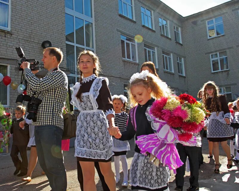 Гимназия 34 ульяновск севастопольская. Школа номер 2 ульяновск. 11 лицей ульяновск. Гимназия 33 ульяновск. Гимназия 24 ульяновск.