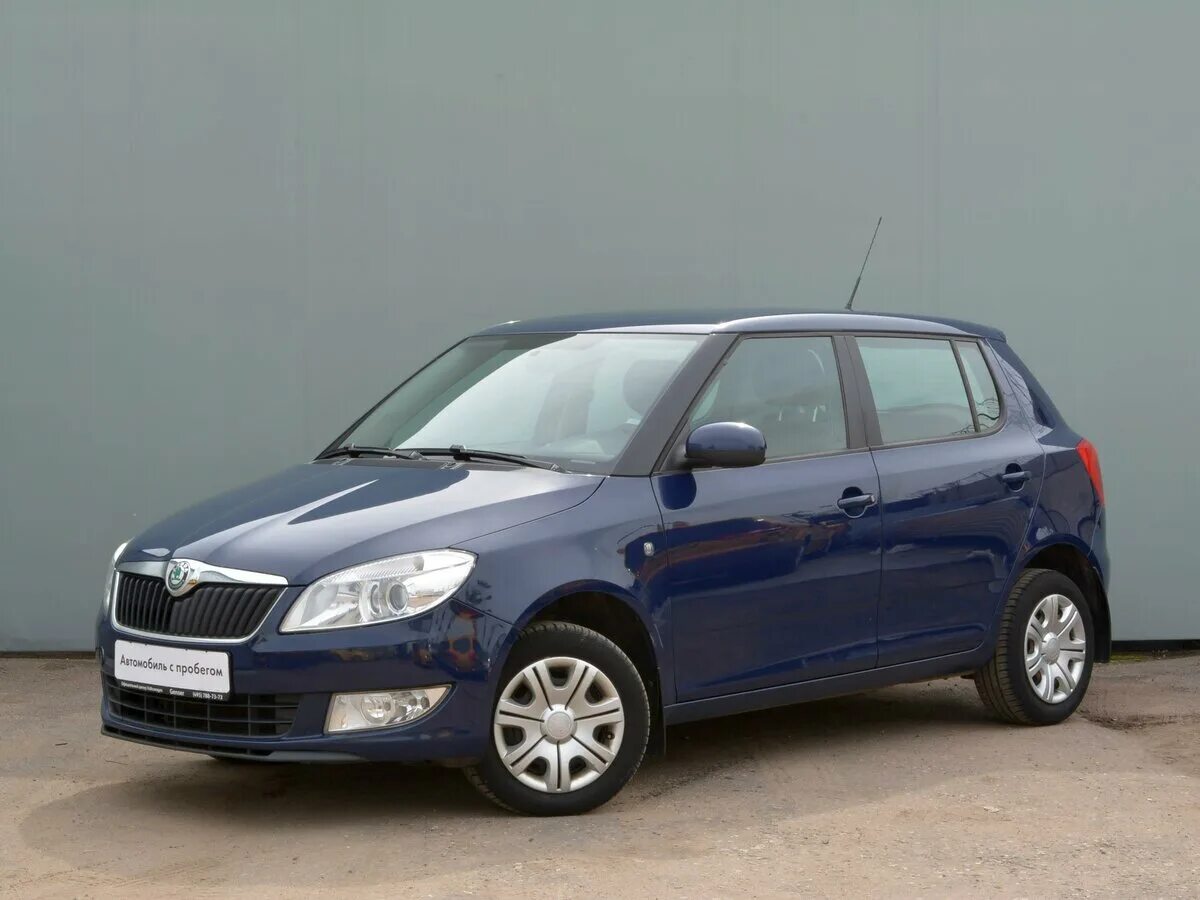 Шкода фабия 1.4 86 л с. Skoda Fabia Рестайлинг 2010. Фабия 2 Рестайлинг. Шкода Фабия 2 Рестайлинг салон. Шкода Фабия 1.4 86 л.с фото.