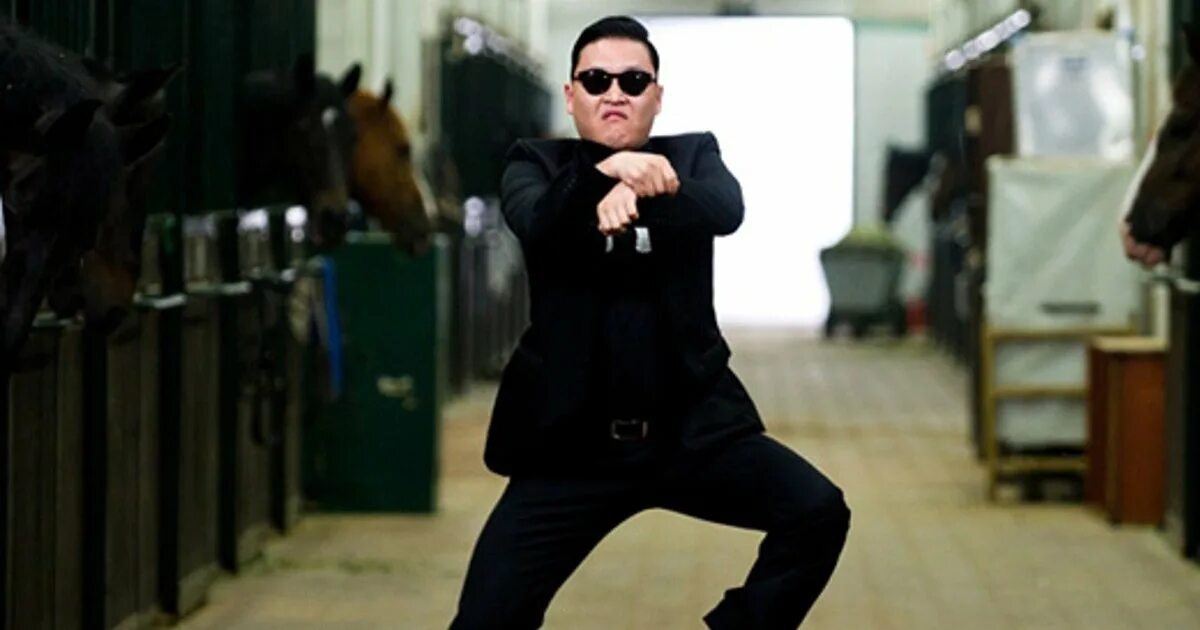 Hyundai в клипе gangnam style. Psy 2012. Гангам студия. Псай 2012. Psy 2001.