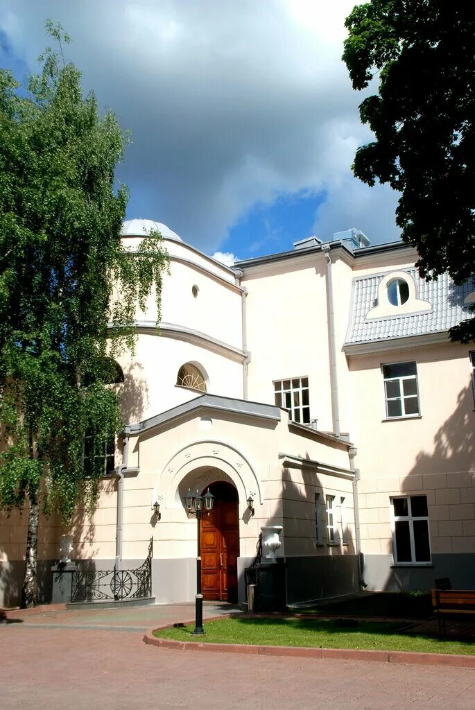 Вилла черный лебедь нарышкинская аллея. Усадьба черный лебедь рябушинского. Нарышкинская аллея 5 строение 2. Москва, нарышкинская аллея, 5с2. Нарышкинская аллея 5 стр 1.