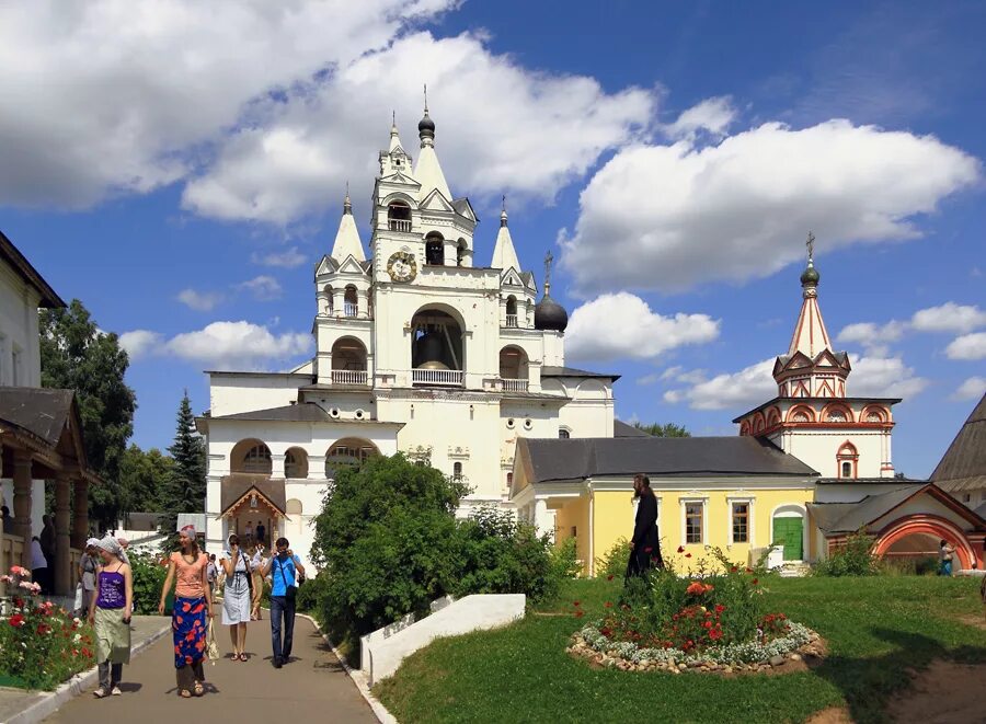 Работа городе звенигороде