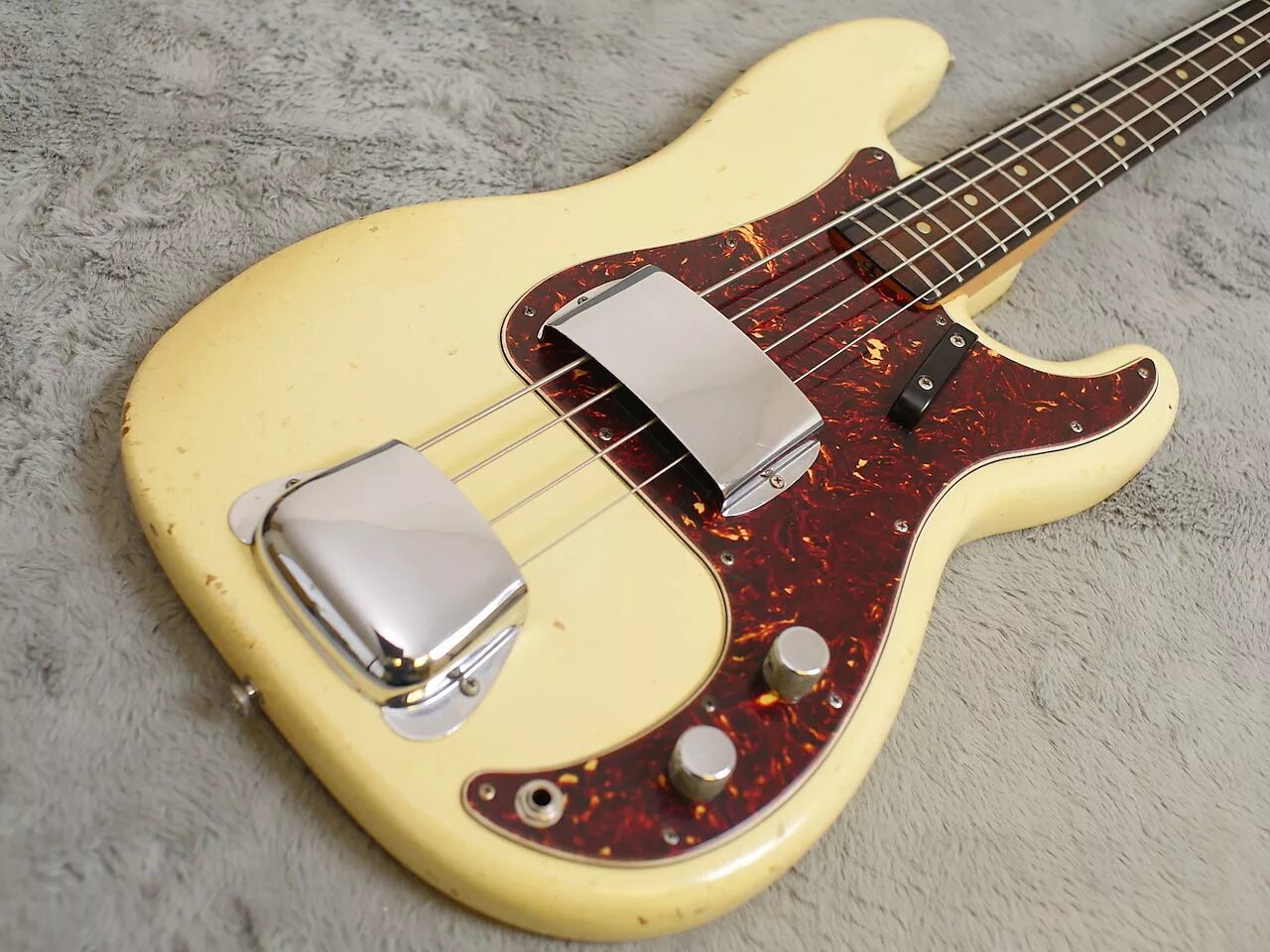 Fender precision bass fretless. Fender precision. Precision bass санбёрст. Fender precision. Бас-гитара fender standard precision bass.