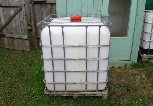 Еврокуб 200 литров. Куба бочка. Бочка железная 3 куба. Емкость g 5000 крымхимпласт. Бочка 3 куба пластмассовая.