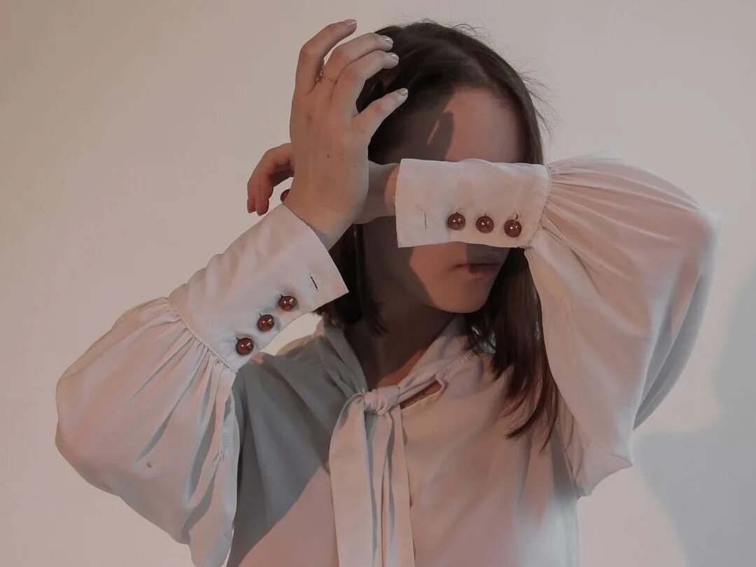 Модель дарья которой прострелили глаз. Дарья которой выстрелили в глаз. Парню выстрелили в глаз. Дарья мухина одноглазая. Парню выстрелили в глаз.