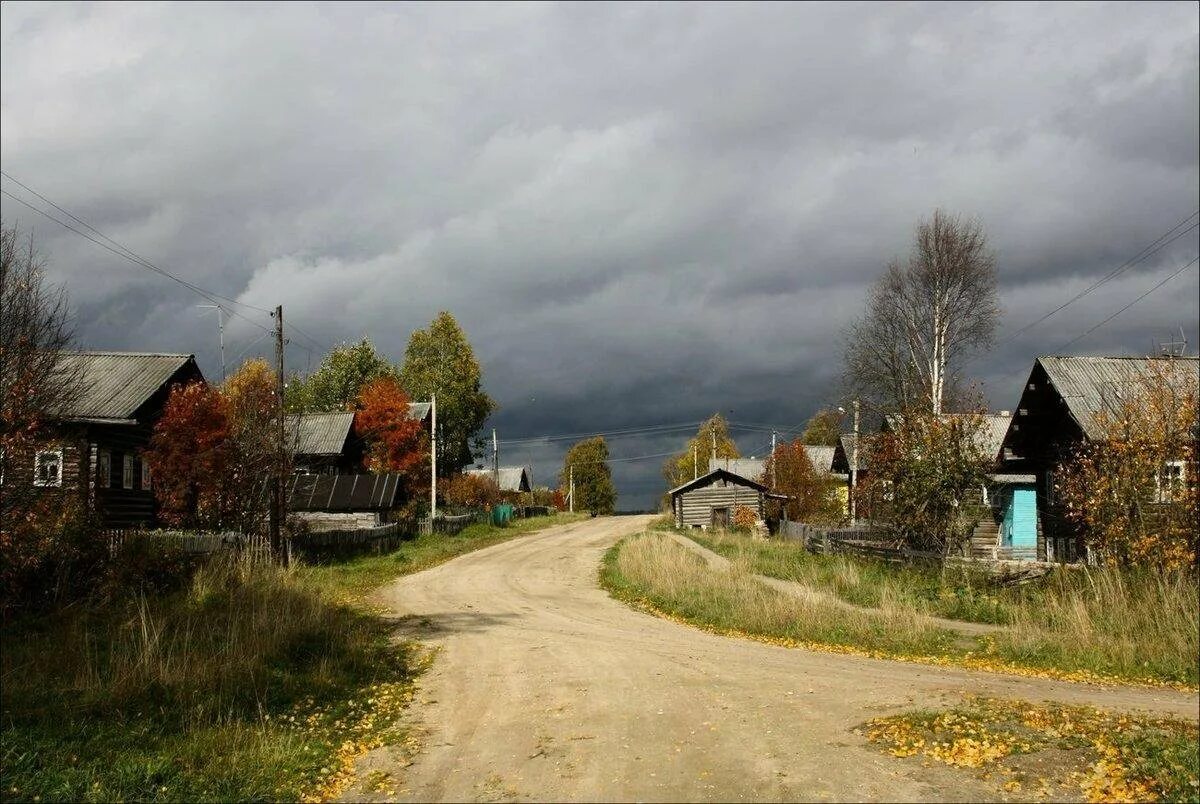 Про русские деревни. Осенняя глубинка село деревня. Смоленская деревня осень. Деревни Архангельской области осенью. Тверская деревня осень.