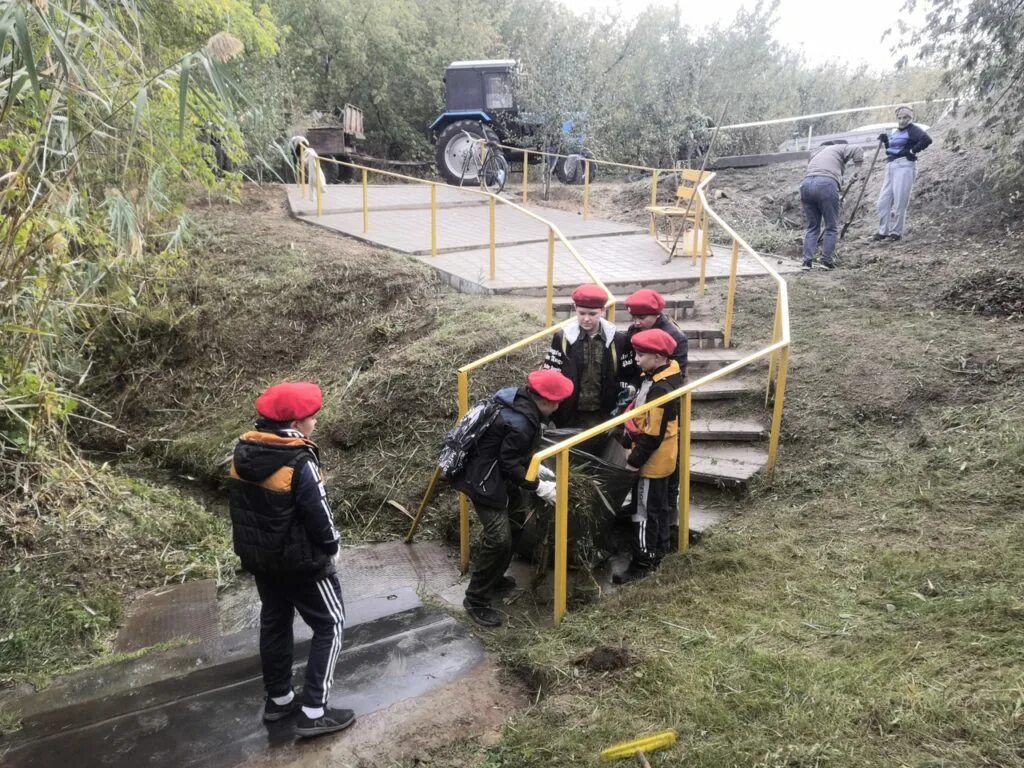 Родник 22. Полигон Антиповка Камышинский район. Акция чистое село. Село Антиповка улица Родниковая.