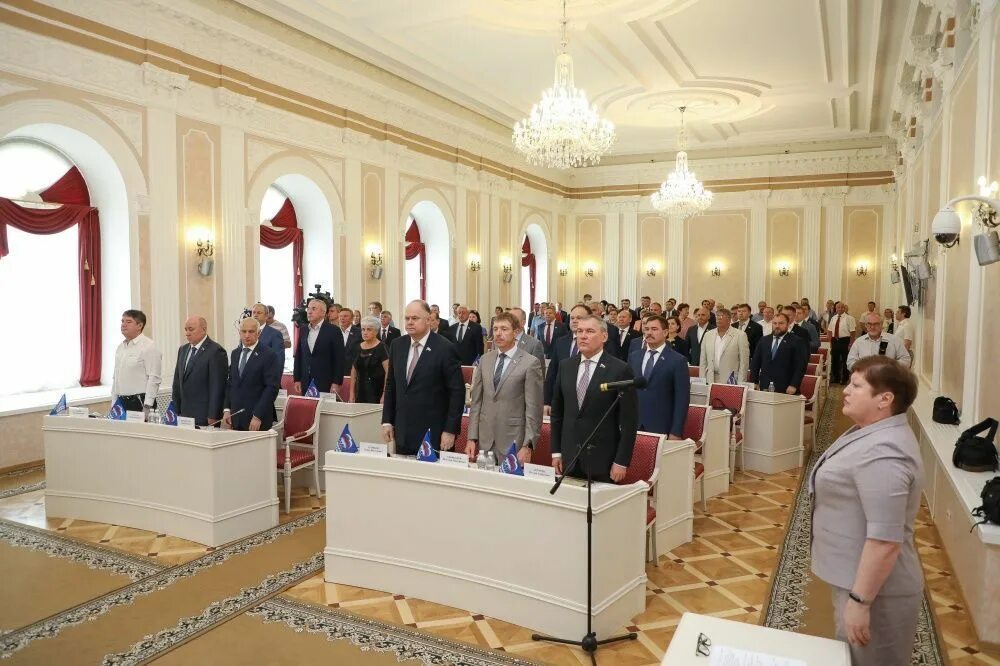 Сайт заксобрания пензенской. Законодательное собрание Пензенской области. Дворянское собрание Пенза. ЗАКС заседания в Пензе. Законодательное собрание Пензенской области фото.