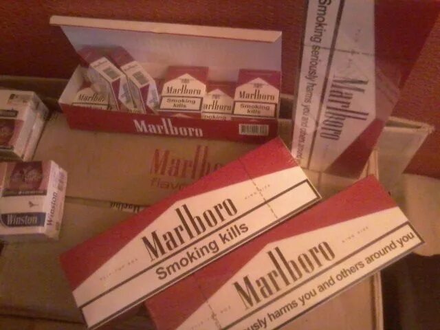 Мияги мальборо. Мальборо мартини. Мальборо мартини песня. Smoking kills сигареты. Мальборо мартини песня.