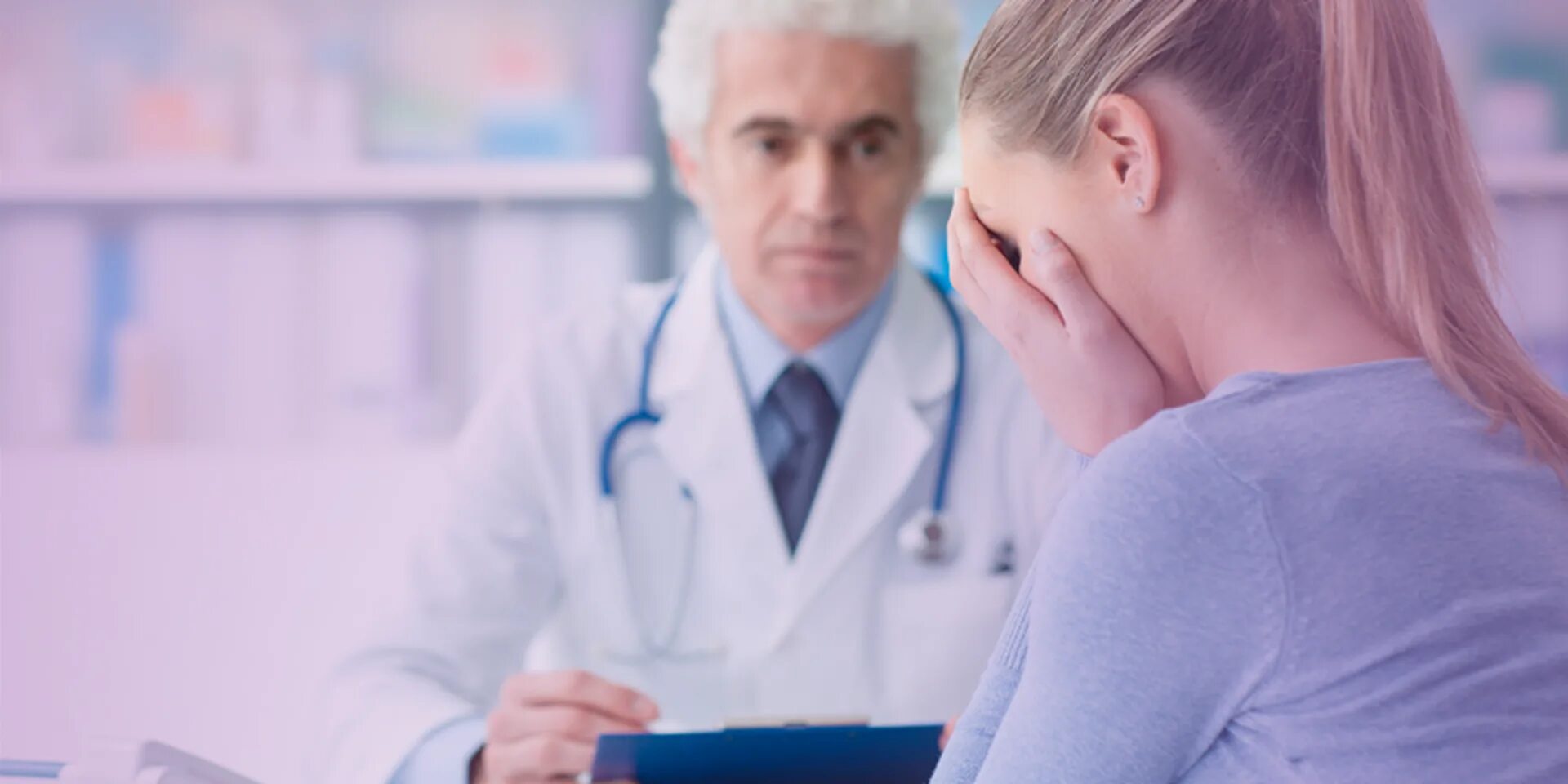 Врач и пациент. Врач и грустный пациент. Работники с хроническими заболеваниями. Работники с хроническими заболеваниями. Грипп врач.