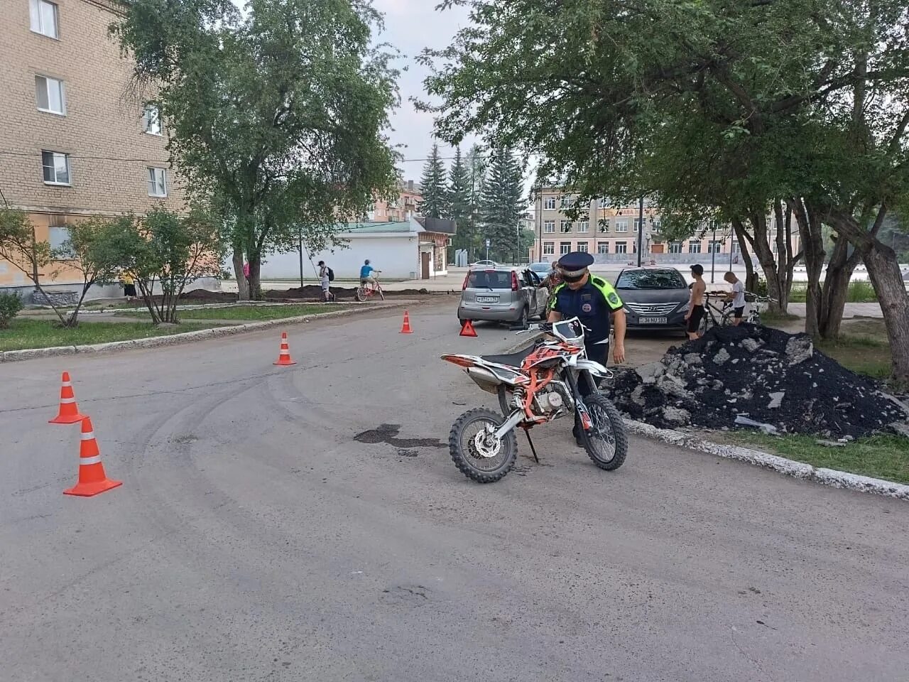 Питбайк на дороге общего пользования штраф. Кауо тт 125. питбайки дтп. питбайк для дороги общего пользования.