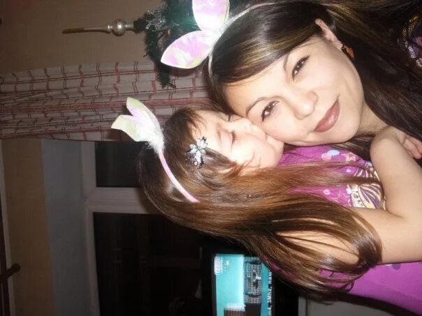 Лина максименко. Лин южен. Лин южен. Лин лайшрам. Линь юнь feet.