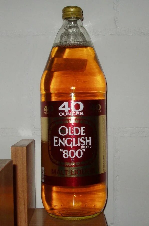 Best old english. Old English пиво. Olde English 800. Гетто пиво. Old English 800.