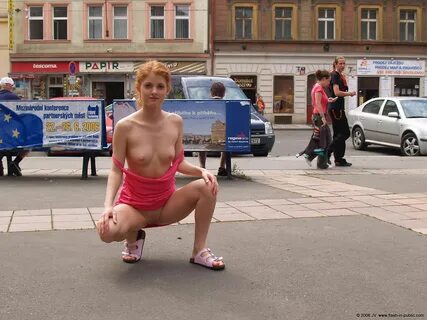 Flash In Public - Public Nudity And Flashing, All Exclusive Pictures Page.....