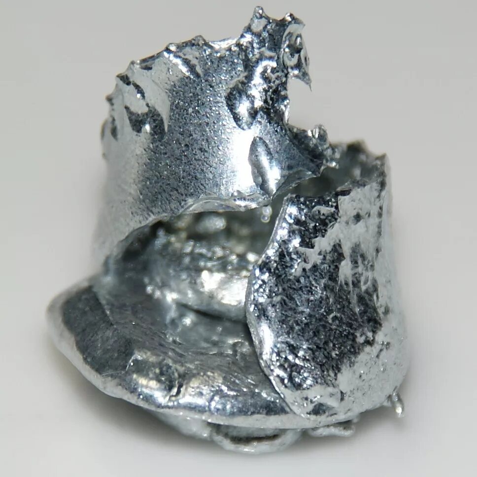 Единственный жидкий металл. Галлий элемент металл. Сплав алюминий-Галлий-арсенид. Галлий легкоплавкий металл. Жидкий Галлий.