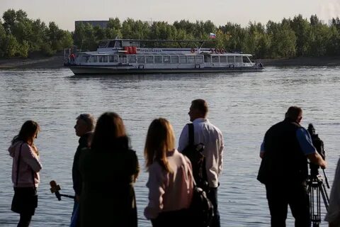 Речной трамвайчик в нижнем новгороде