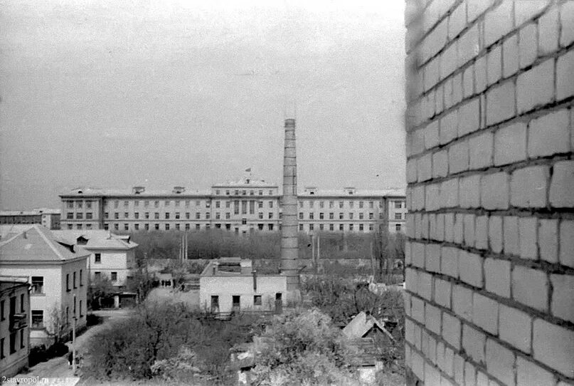 Ставропольская 80 краснодар. Ставропольская 80 г. Ставрополь 80е годы. Ставрополь 80е годы. Арт клиник ставрополь.