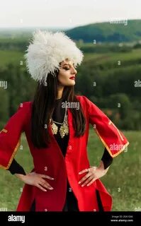 Табиғаттағы секс, Бірден екіге, Онлайн көру