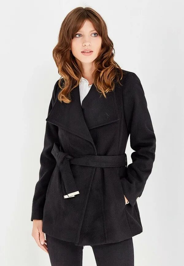 Морган пальто. Черное пальто. Черное полупальто. Короткое полупальто женское. Девушка в черном пальто.