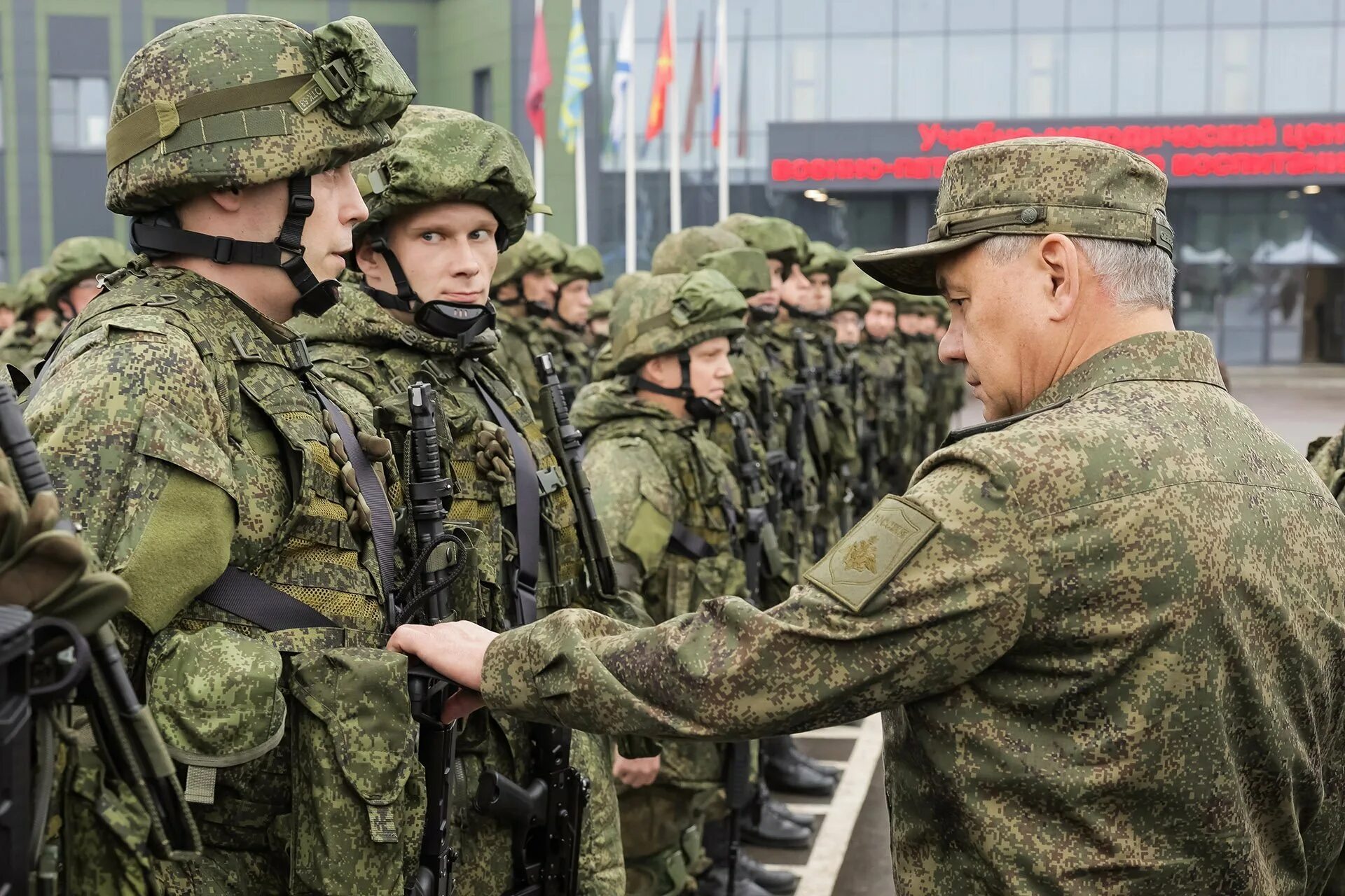 Россия правда сво. Военная экипировка. Российская армия. Российский солдат. Российские военные.