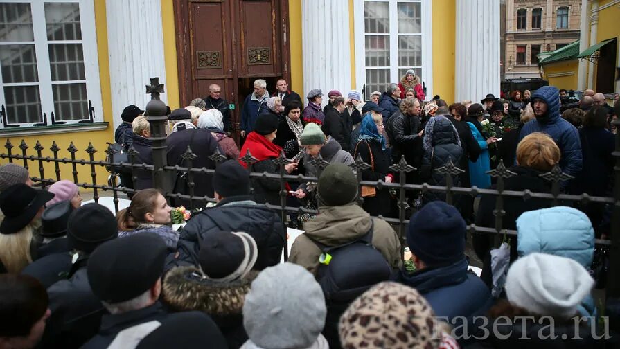 Кладбище Яундубулты могила Задорнова. Похороны Михаила Задорнова.