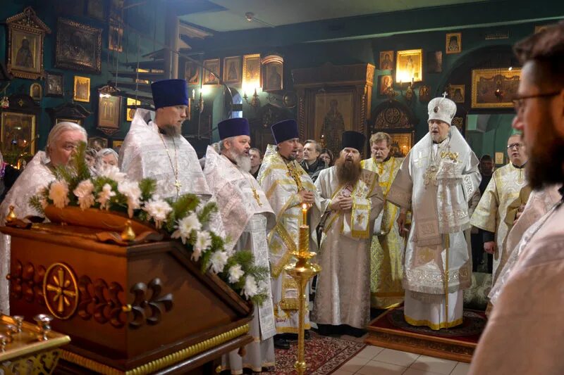 Служба 6 января утром в церкви. Служба 6 января утром в церкви. Служба 6 января утром в церкви. Рождественская служба в храме христа спасителя 2023. Данков храм литургия сочельник 06.