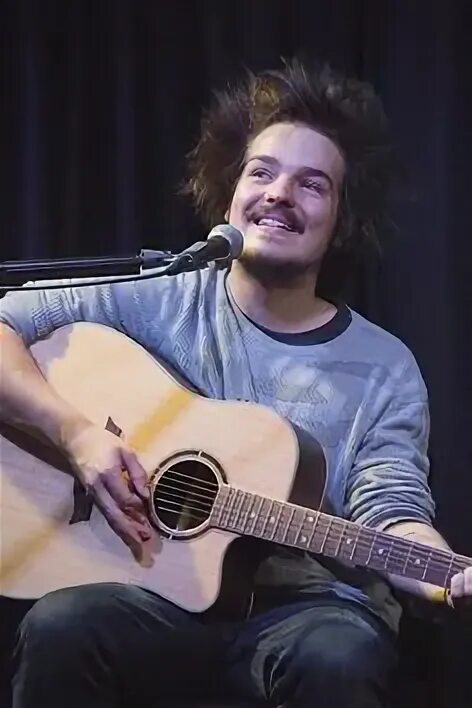 Группа milky chance. Stolen dance milky chance клип. Клеменс ребайн. Солист группы milky chance. Milky chance cold summer breeze.