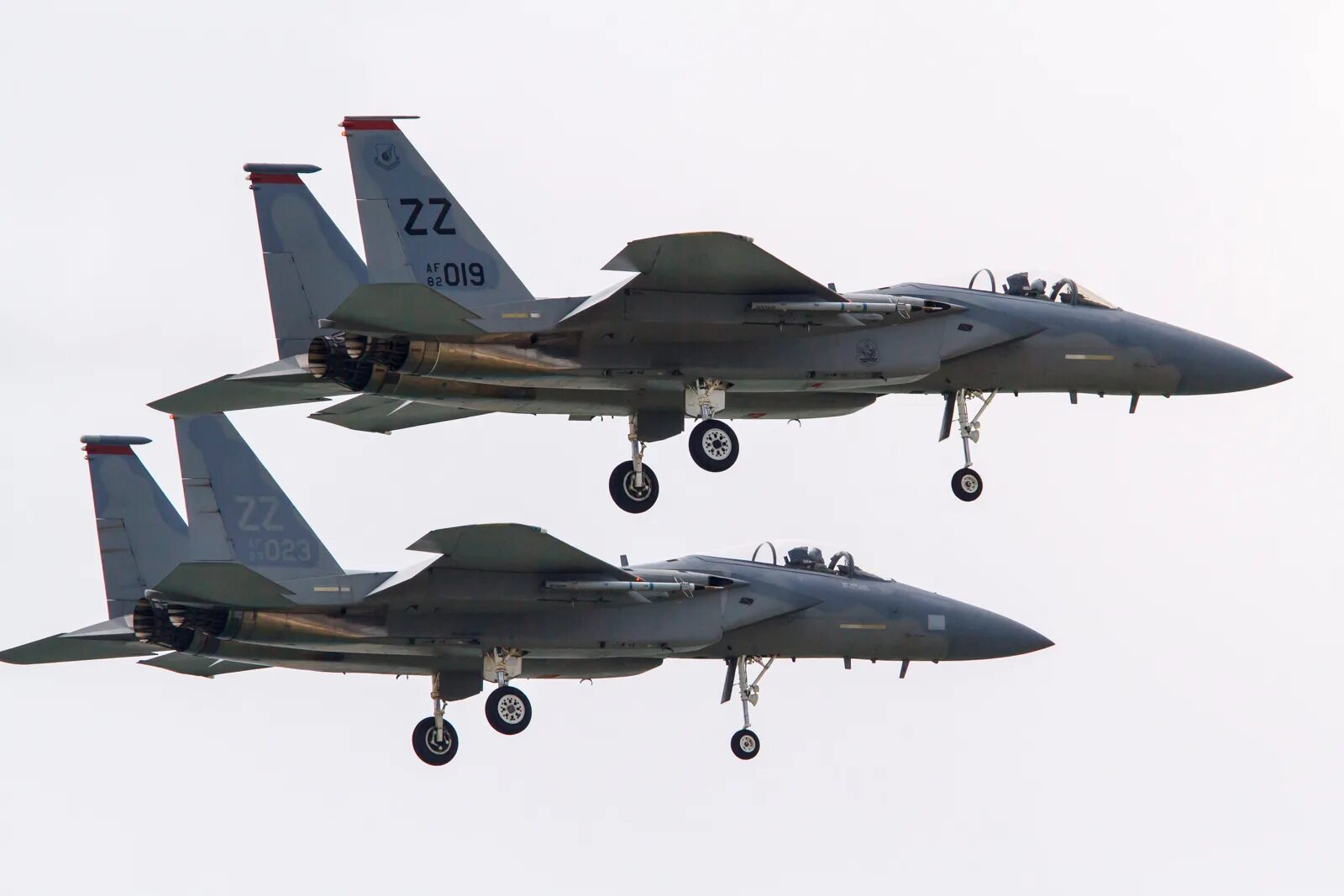 F 15 c d