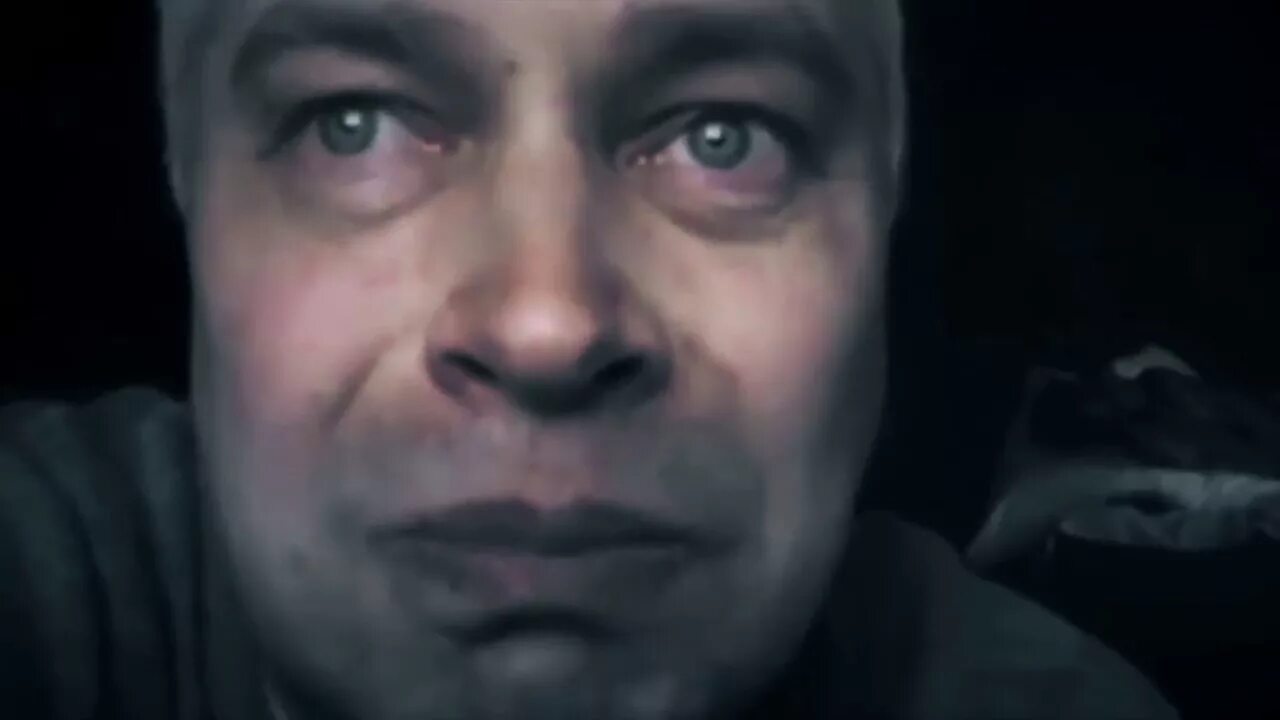 Ему вдруг стало очень грустно г горин. Геннадий горин плачет. гена горин грустный. грустный геннадий горин. геннадий горин депрессия.